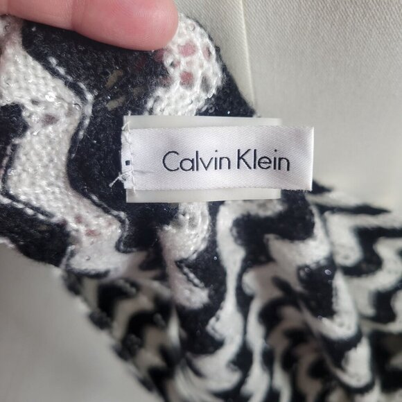 Calvin Klein Woman Chevron Pattern Sequined Black & White Knit Infinity Scarf - Picture 5 of 8